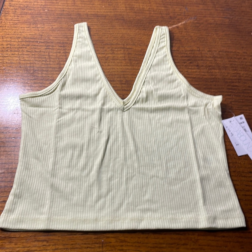 NWT Abound double v-neck ribbed crop tank top - green luminary